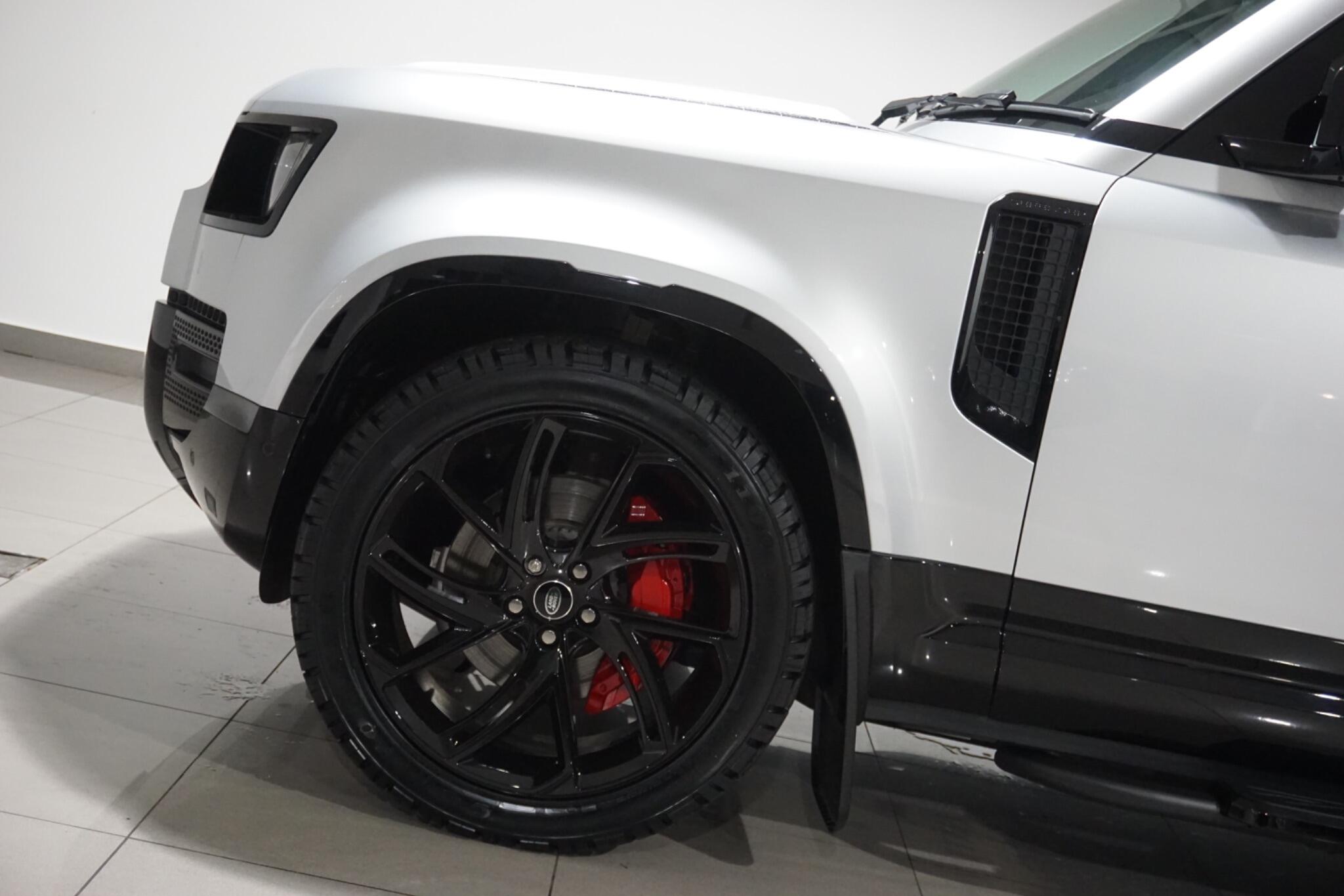 Land Rover Defender 110 2.0 P400e 15.4kWh XS Edition SUV 5dr Petrol Plug-in Hybrid Auto 4WD Euro 6 (s/s) (404 ps)